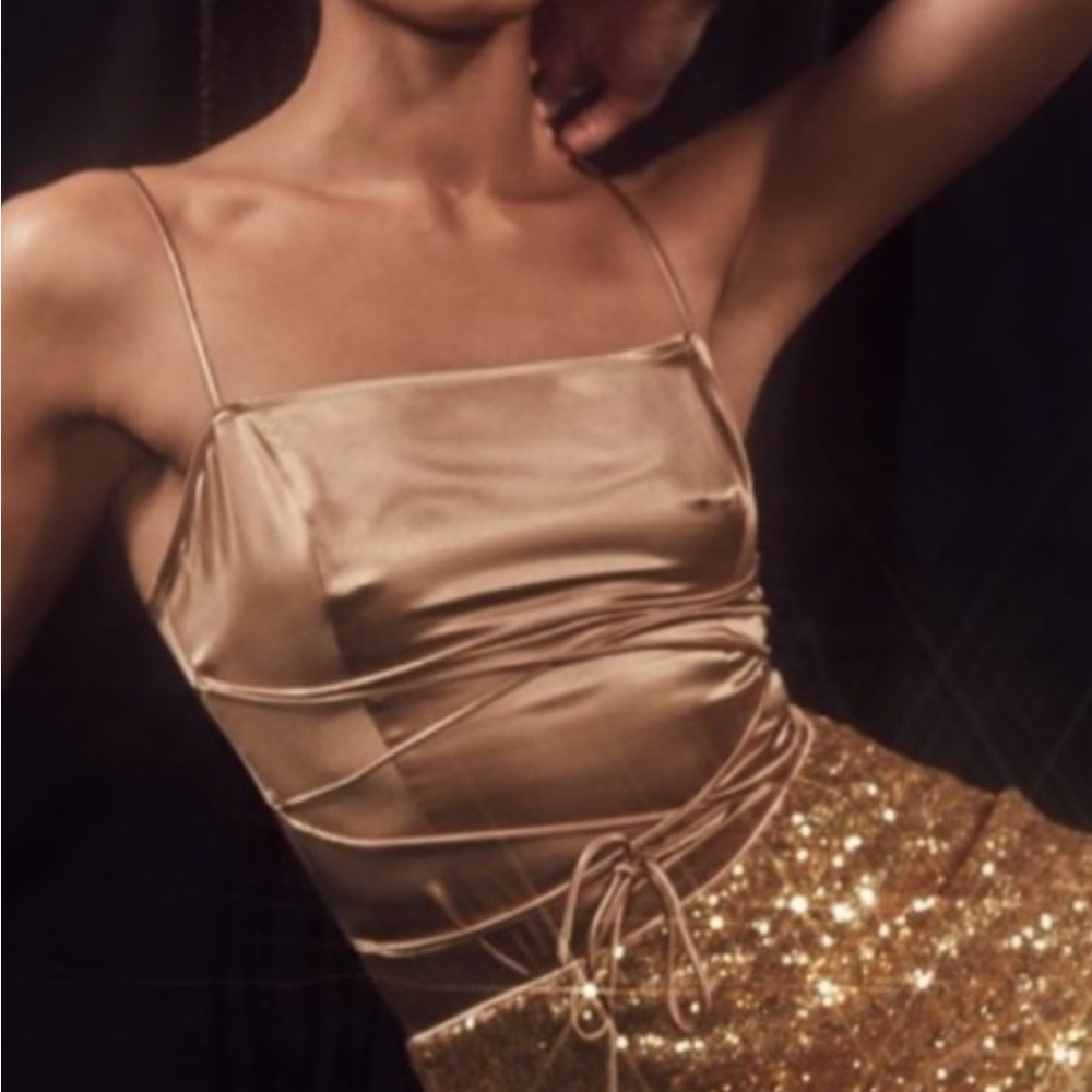 Reformation Abel Silk Top Buff